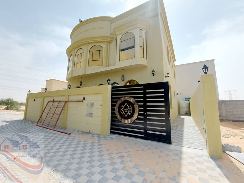 Distinctive villa for sale in a vital area, the first inhabitant, close to all services, without service fees, with bank facilities