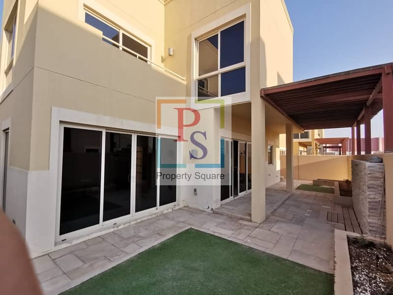Elegant Unit | 3 BR Townhouse Available | Nice Location Elegant Unit | 3 BR Townhouse Available | Nice Location