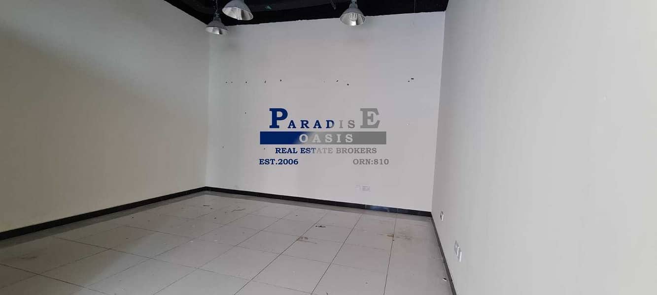 6 Prime Location I Near Metro Station I Fitted Retail Shop