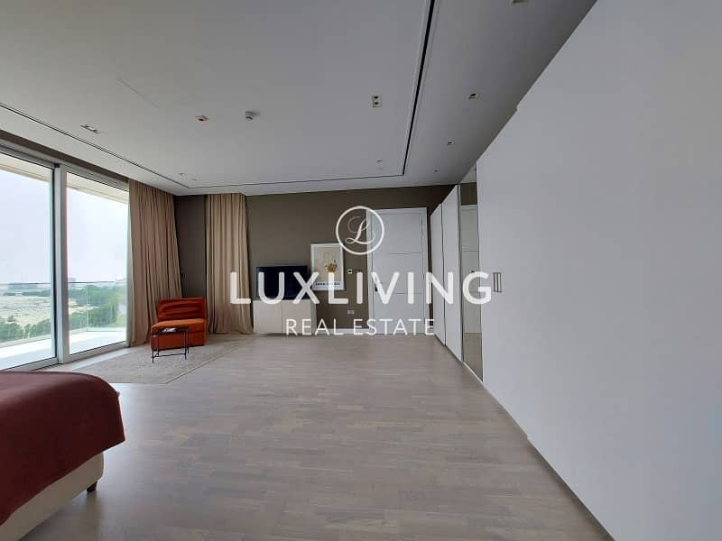 6 Luxury Living Beautiful Apartment | Lake View