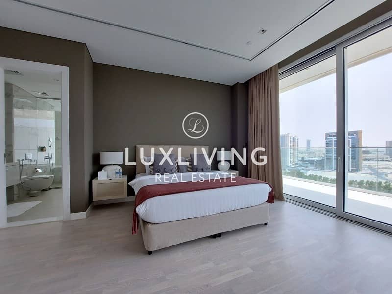 12 Luxury Living Beautiful Apartment | Lake View