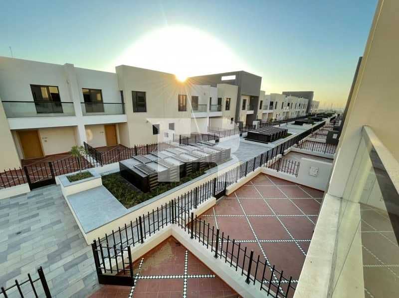 2 Brand New Townhouses Ready For Move|3BHK