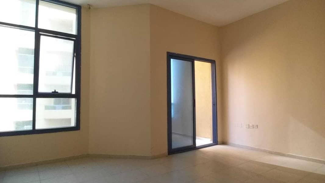 PARTIAL SEA VIEW 2 BEDROOM APARTMENT FOR RENT IN AL KHOR TOWER