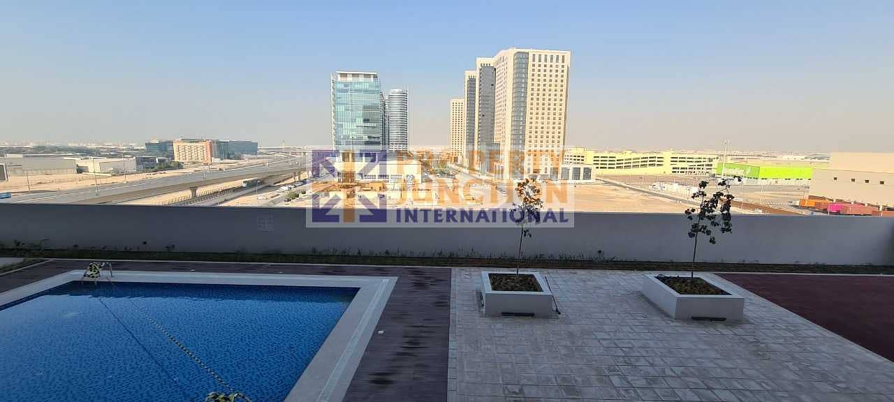 6 Brand New| Pool View| Chiller Free| Close To Metro|