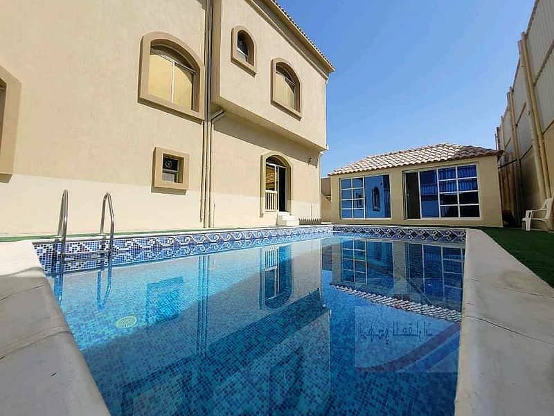 Villa for sale with swimming pool, villa with electricity, water and air conditioners, super deluxe
