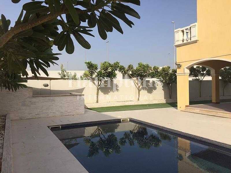 8 Villa with Swimming Pool | Jumeirah Park