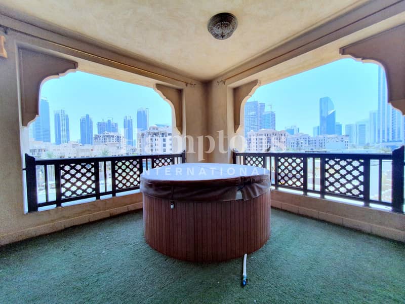 6 Study Room | Terrace| Jacuzzi | Spacious