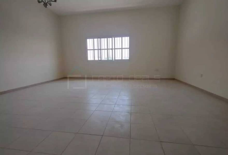 4 4BR+Maid Villa with Majlis for Rent @ Jumeirah