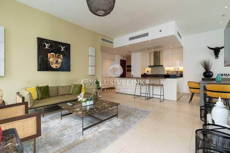 Luxurious corner two bedroom with fully furnished