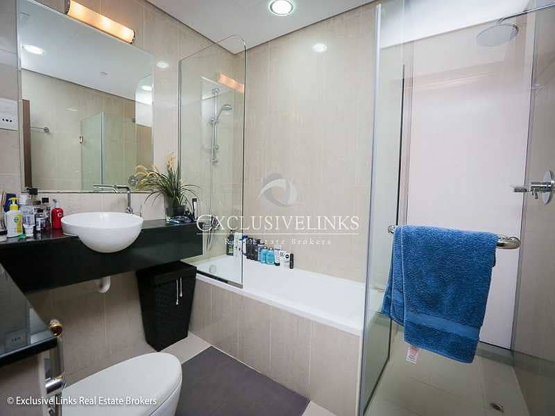 16 Beautifully presented furnished 1 bed in Matrix