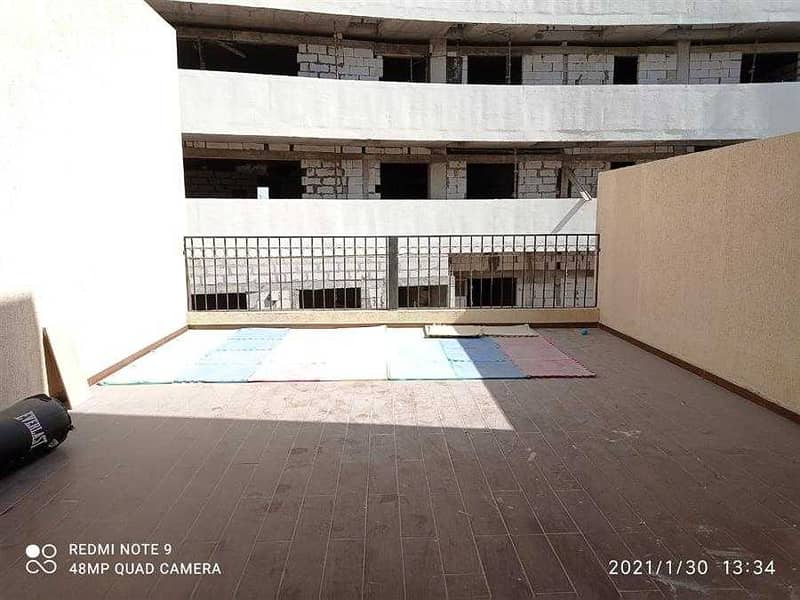 21 Massive/ Well Maintained/ 4BHK + Maid's Room