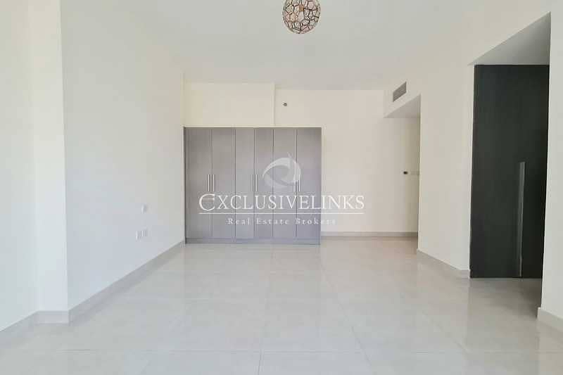 4 Stunning brand new 1 bedroom apartment  for rent.