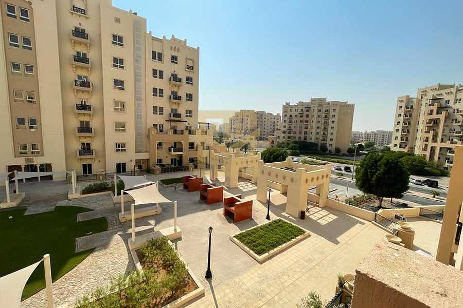Good Condition| Open Kitchen| Best Deal| Ready to Move Good Condition| Open Kitchen| Best Deal| Ready to Move