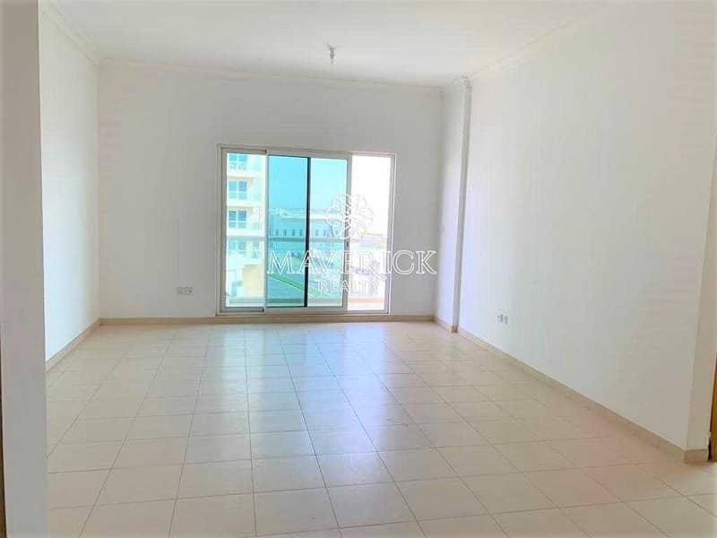 Spacious+Bright 1BR | Vacant | 4 Cheques