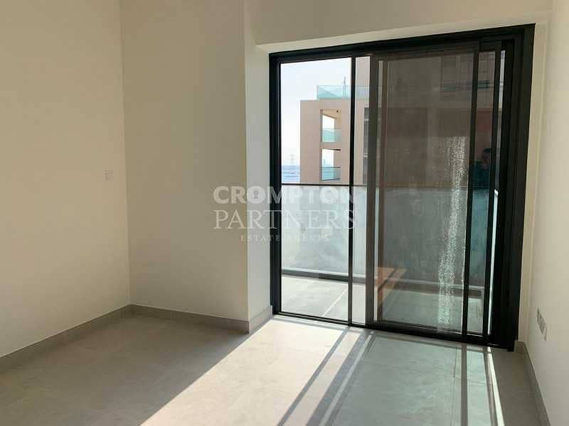 11 Brand New|Spacious | Balcony |Great Facilities