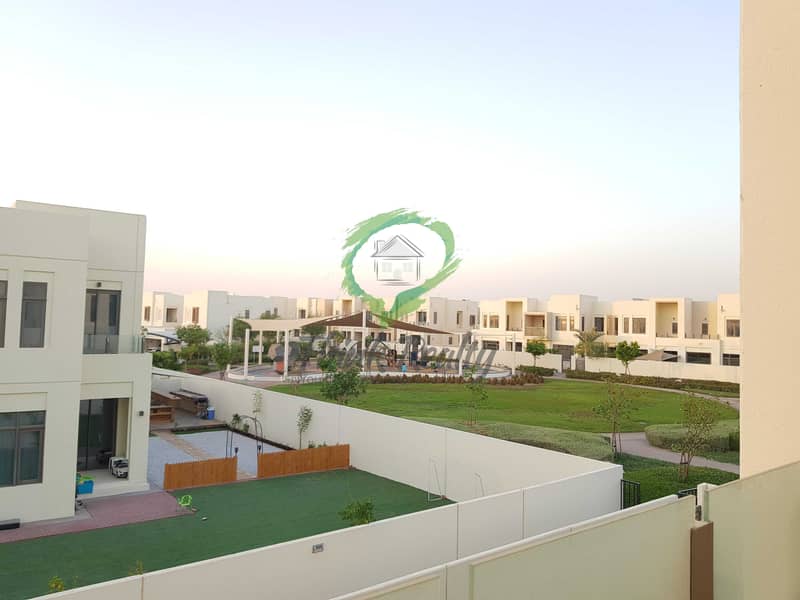 Vacant Type J Corner Unit, Located on Park With Huge Plot Vacant Type J Corner Unit, Located on Park With Huge Plot