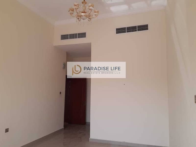 5 5 Bedroom Villa for Rent in Mirdif