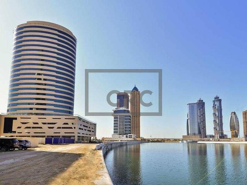 10 Best Offer | 2 Parking | Fitted | Canal View