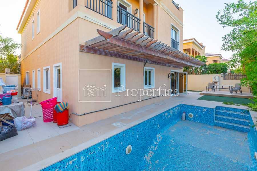 16 Huge Plot |5-bedroom Villa with Swimming Pool