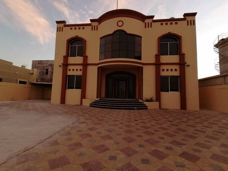 Villa for rent in Al Raqaib area with air conditioners, large area, very excellent location, close to services. Villa for rent in Al Raqaib area with air conditioners, large area, very excellent location, close to services.