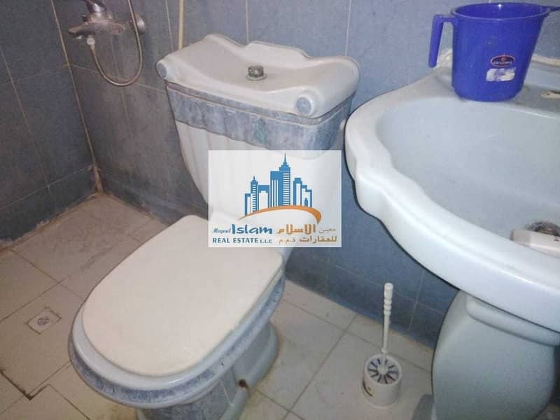 6 Hot Offer ! 5 bhk villa for rent in al rawda -3 with ac
