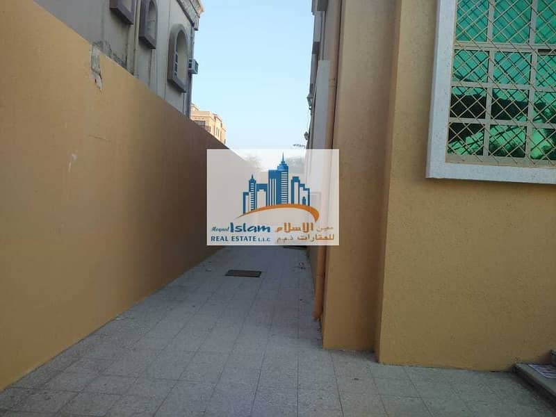 8 Hot Offer ! 5 bhk villa for rent in al rawda -3 with ac