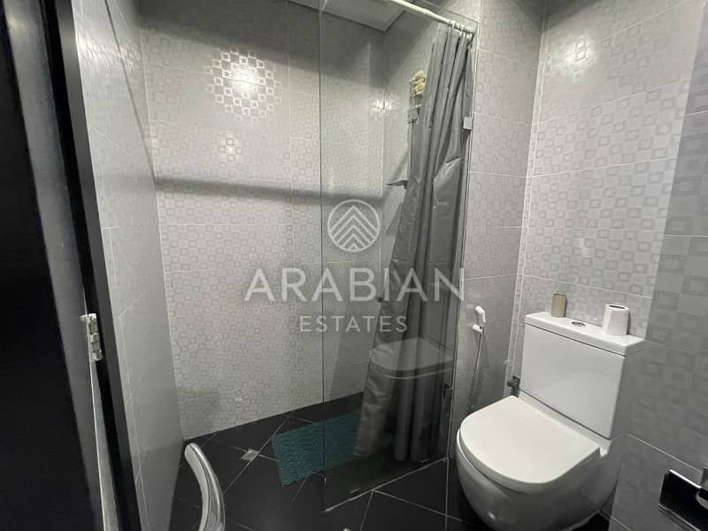 8 Great Deal | High Floor | Fully Furnished | Vacant