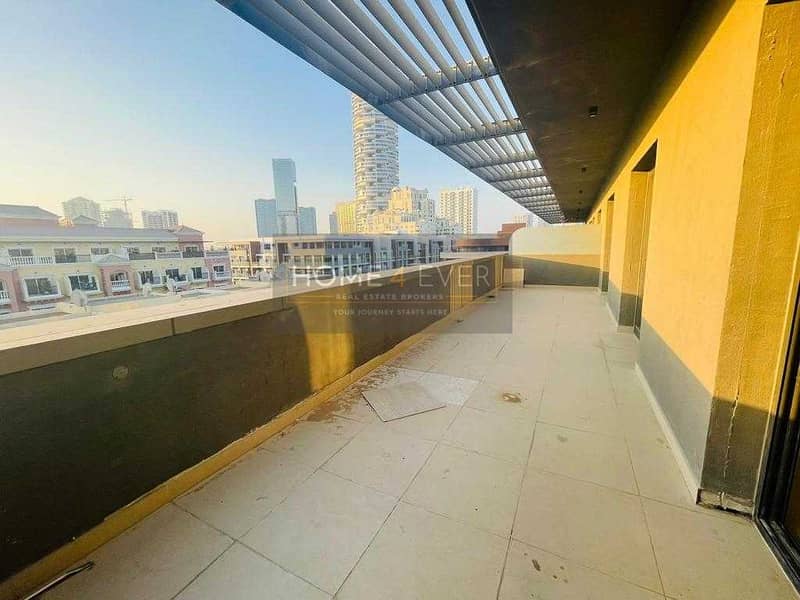 Huge Layout | Massive Balcony | Ready to Move in Huge Layout | Massive Balcony | Ready to Move in