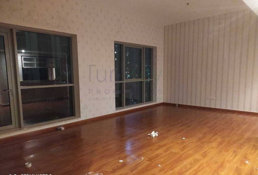 9 Good condition |1 Bedroom+ Large living room