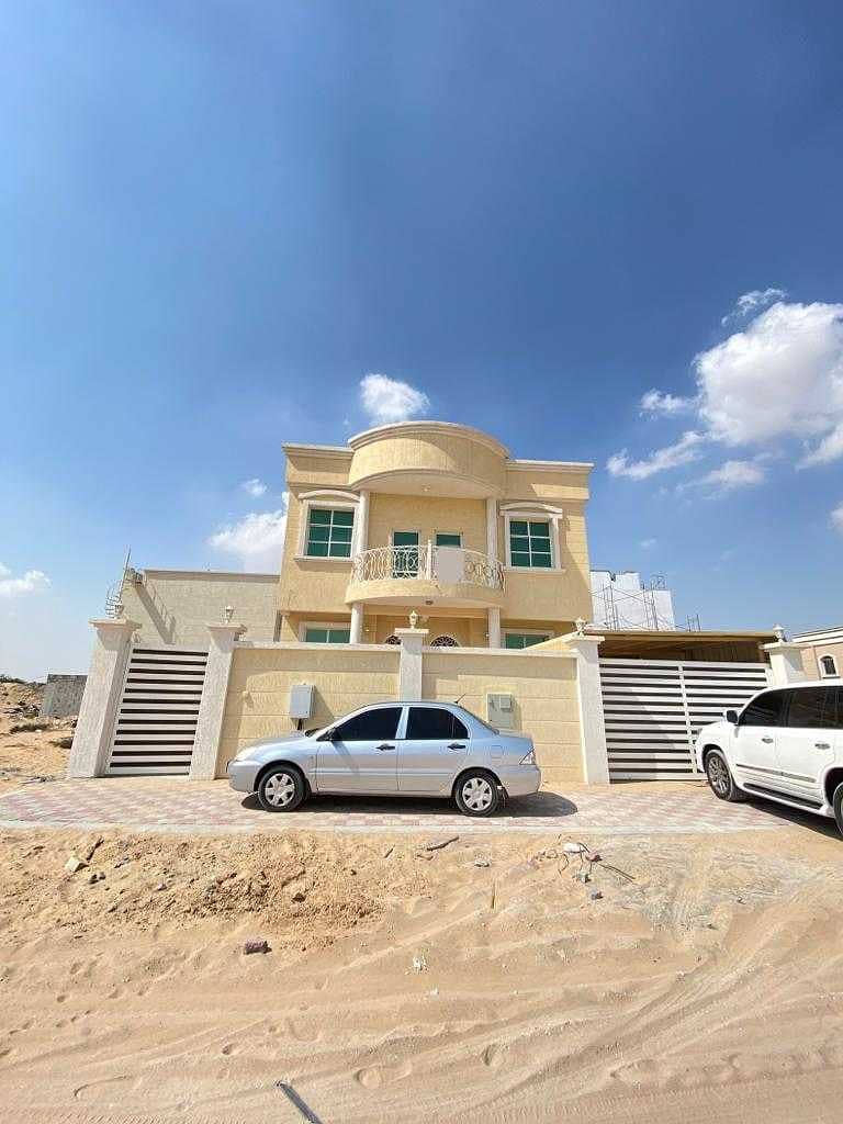 Two-storey villa for rent Ajman, Al Zahia area, first inhabitant with air conditioning, second piece of asphalt street, very close to Sheikh Mohammed