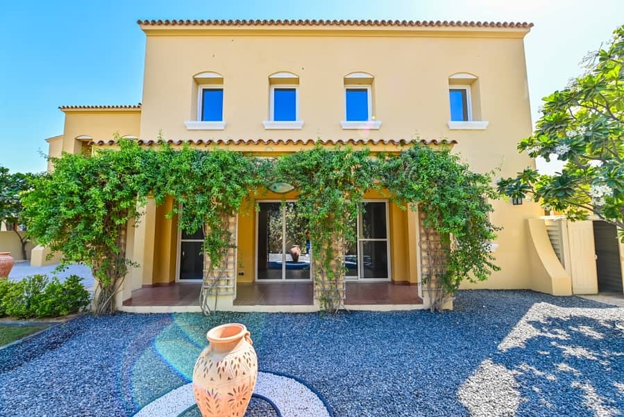 25 Lake and Pool Facing Villa |3BR+Maids | Palmera A Type