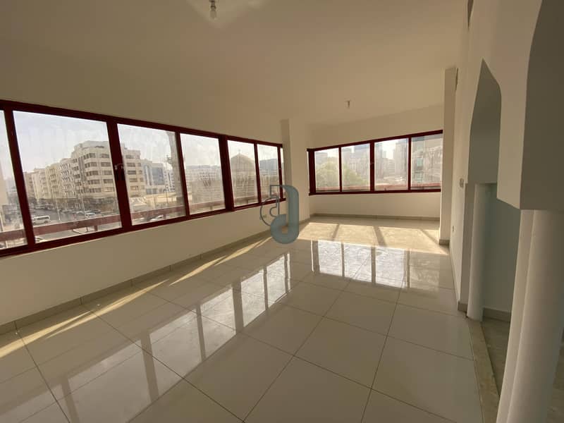 شقة في مدينة زايد. 1 غرفة 37000 درهم - 5451342