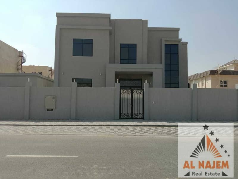 For sale, a very luxurious villa with an external extension, central adaptation, with electricity and water without down payment in Al-Hoshi area in S