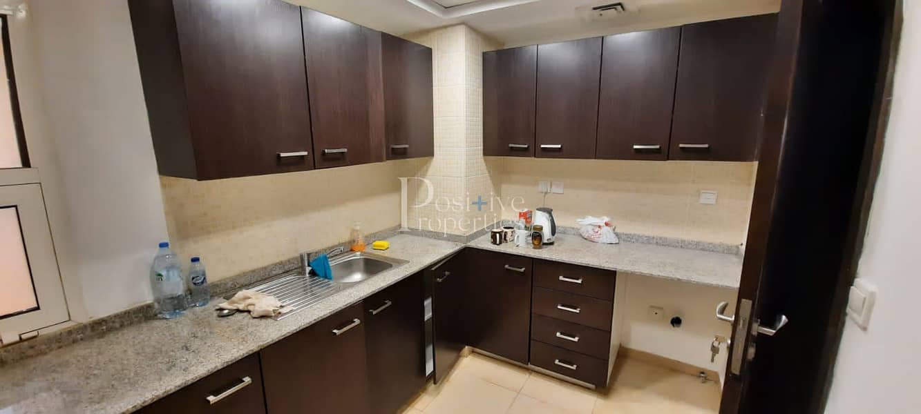 13 HIGH FLOOR | CLOSED KITCHEN | VACANT