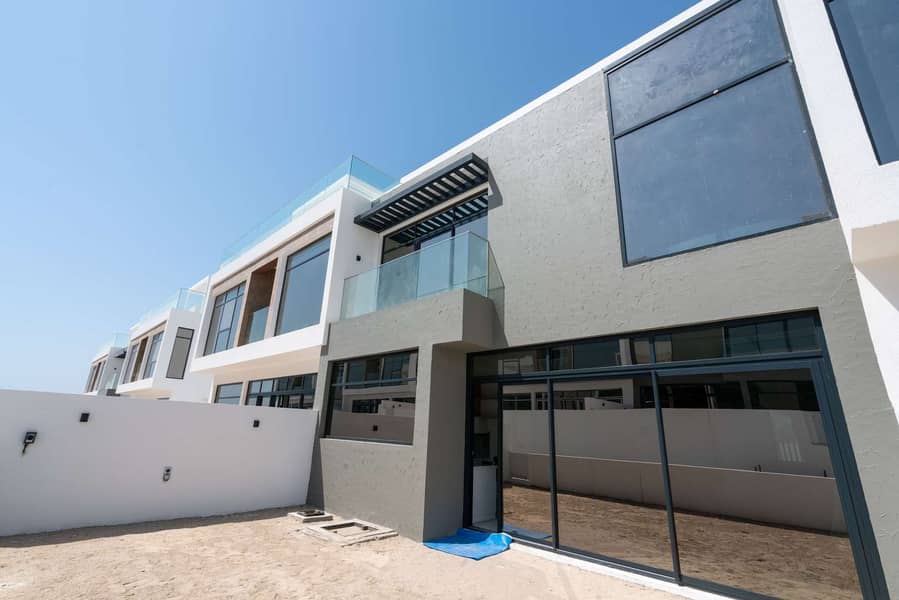 17 Large Flower Type Resale Home
