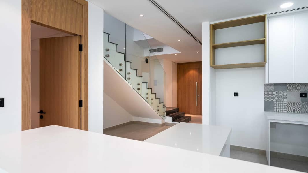 10 Vacant | Golf View | View Today
