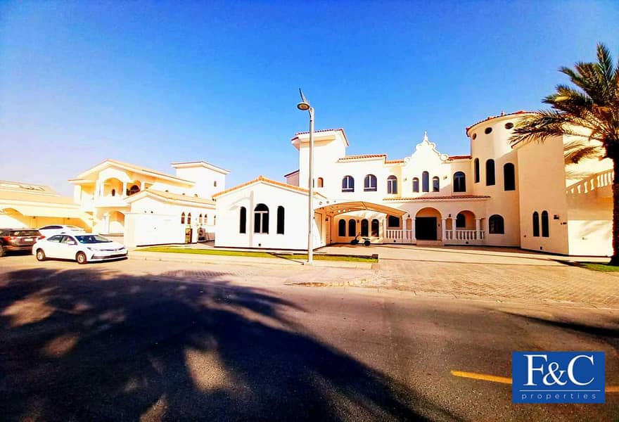 2 Signature Villa 6 Bed European Gallery Furnished