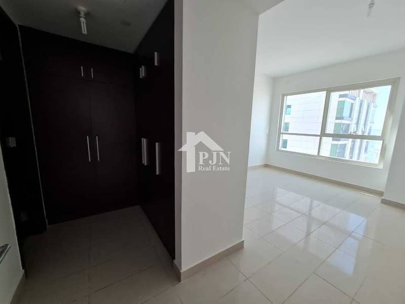 5 Well Maintained | 1 Bedroom | Balcony | Canal View
