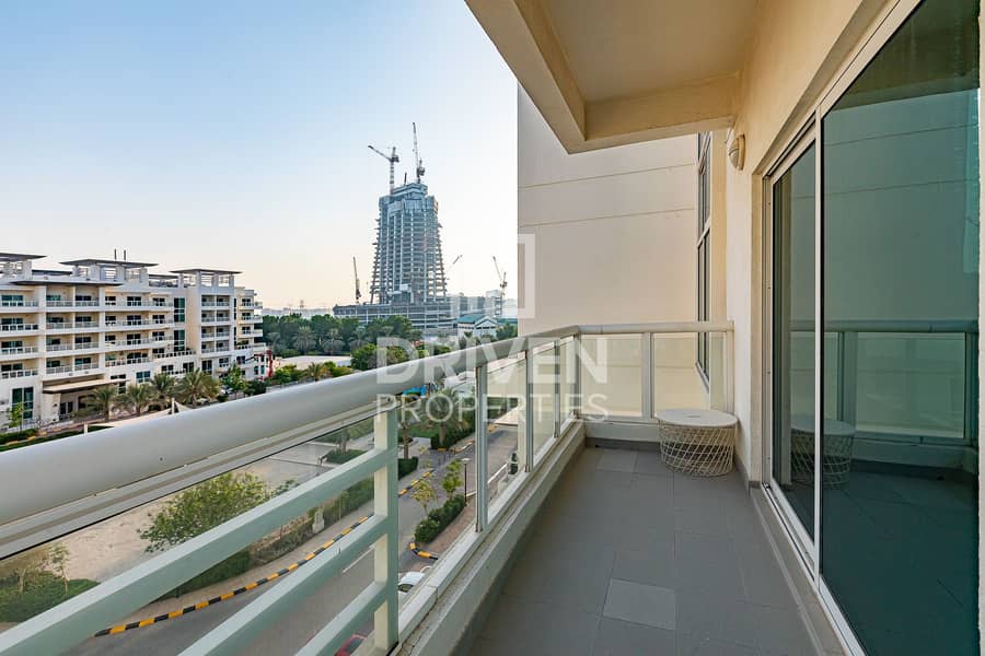 14 Best Location | Well-managed and Vibrant