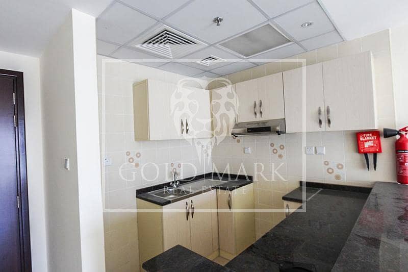2 Golf View | Spacious 1 bed Layout |  Chiller Free|