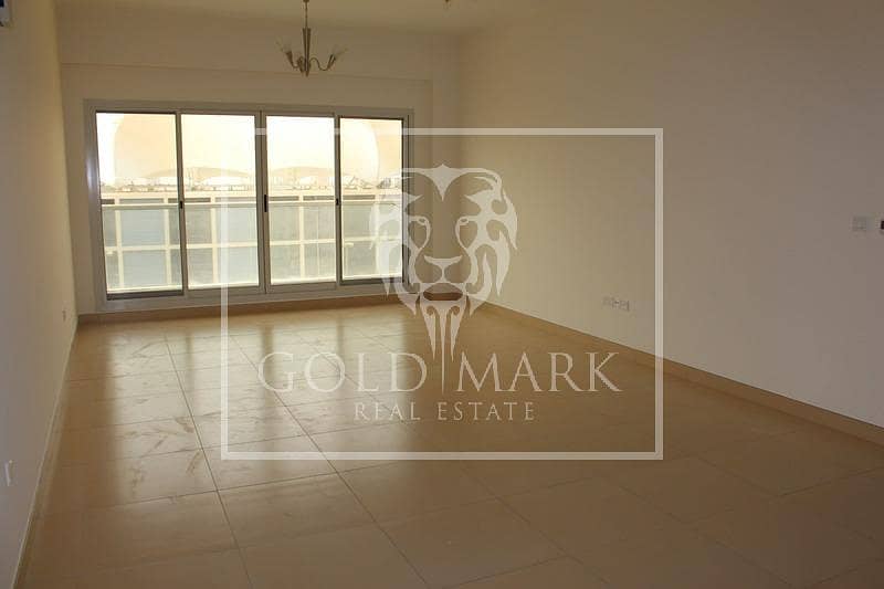 6 Golf View | Spacious 1 bed Layout |  Chiller Free|