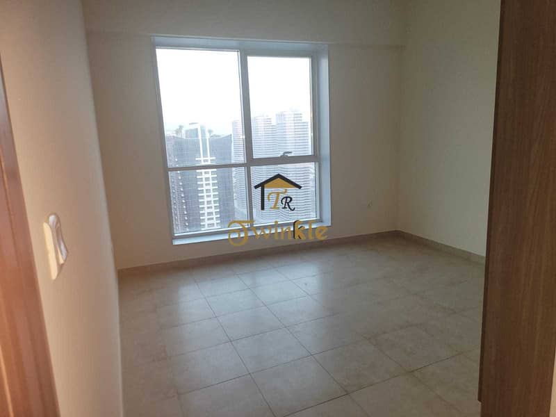 24 High floor |1 B/R with Balcony & lake view  in Preatoni Tower 42k!!