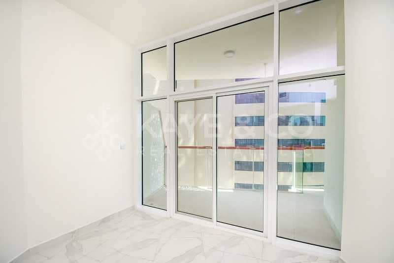 Brand New Unit | Canal View | Luxurios Finishing Brand New Unit | Canal View | Luxurios Finishing