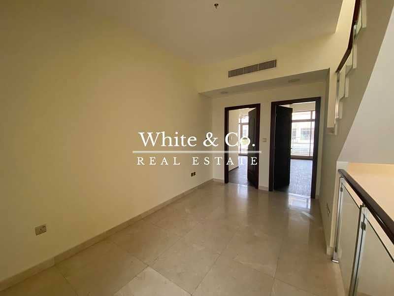14 Spacious 3 Bed + Maids | Large Terrace | Vacant