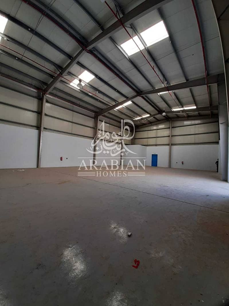 5 252sq. m - BRAND NEW!! COMPLETE & BRAND NEW!!  WAREHOUSE FOR RENT