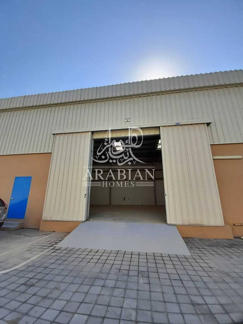 7 252sq. m - BRAND NEW!! COMPLETE & BRAND NEW!!  WAREHOUSE FOR RENT