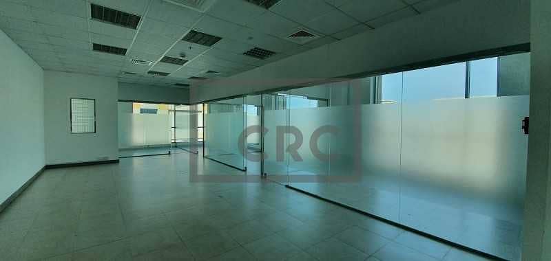 6 Fitted |With Partitions | Near Metro | For Rent
