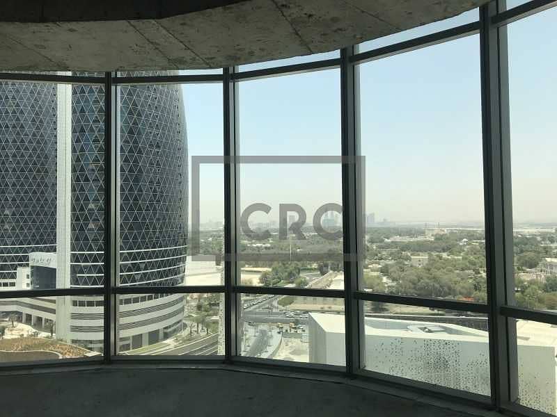 8 OFFICE SPACE | EMIRATES FINANCIAL TOWER |