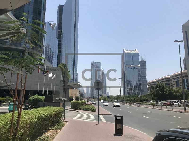 24 OFFICE SPACE | EMIRATES FINANCIAL TOWER |