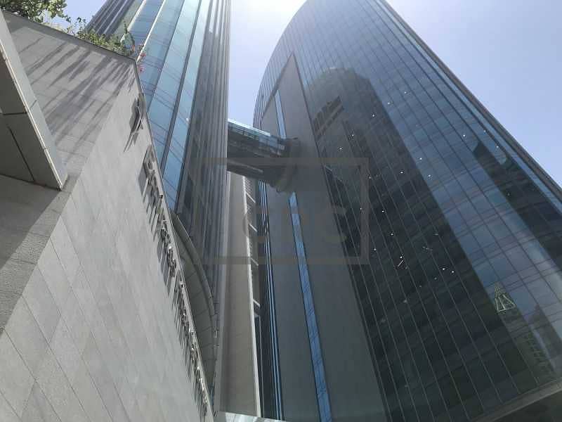 25 OFFICE SPACE | EMIRATES FINANCIAL TOWER |